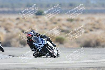 media/Dec-07-2025-CVMA (Sun) [[3e7d2de5dc]]/Race 12- Formula 40 MW and LW/